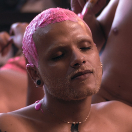 image extraite du court-métrage Des jeunes filles enterrent leur vie